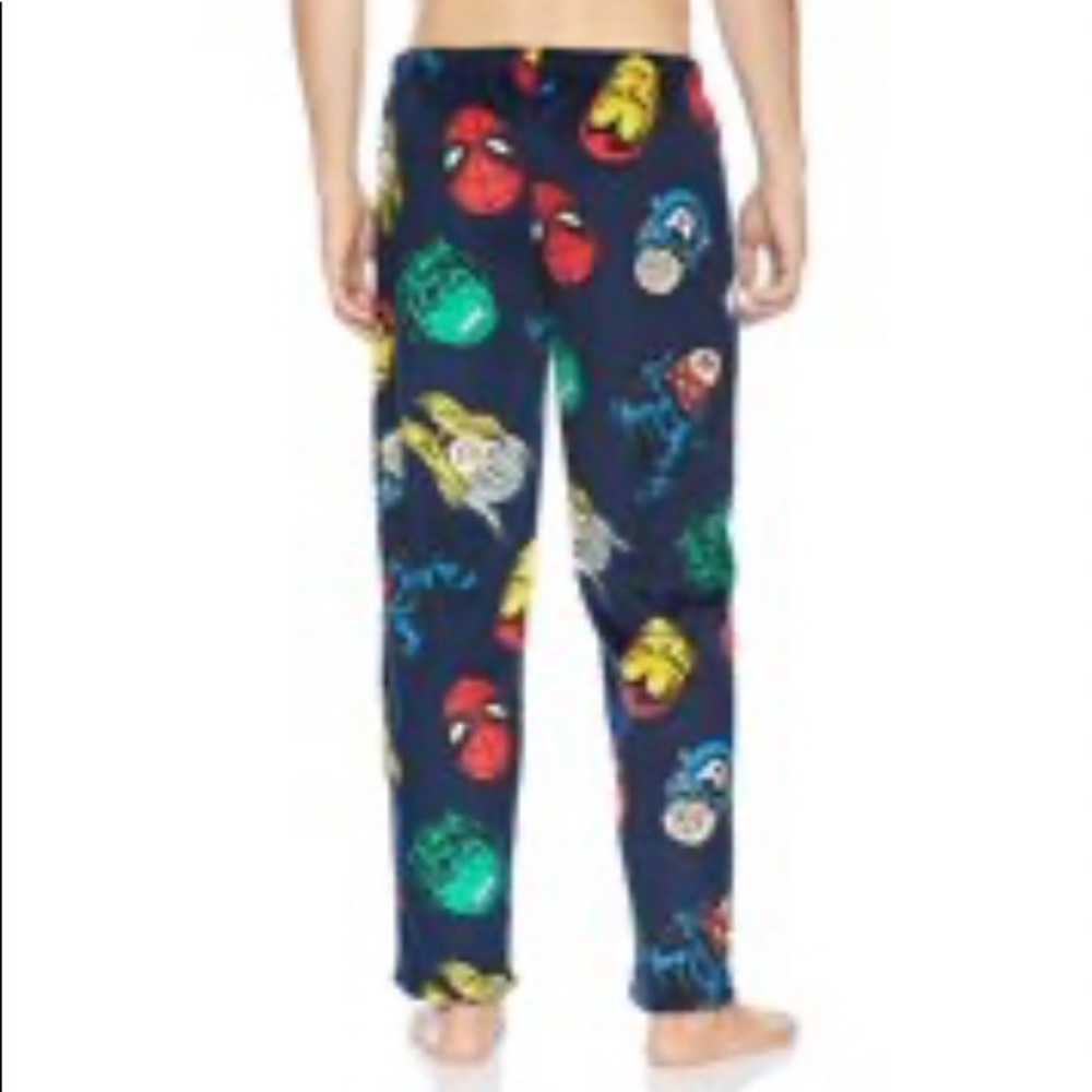 Men’s Marvel Fleece Plants - Picture 2 of 5
